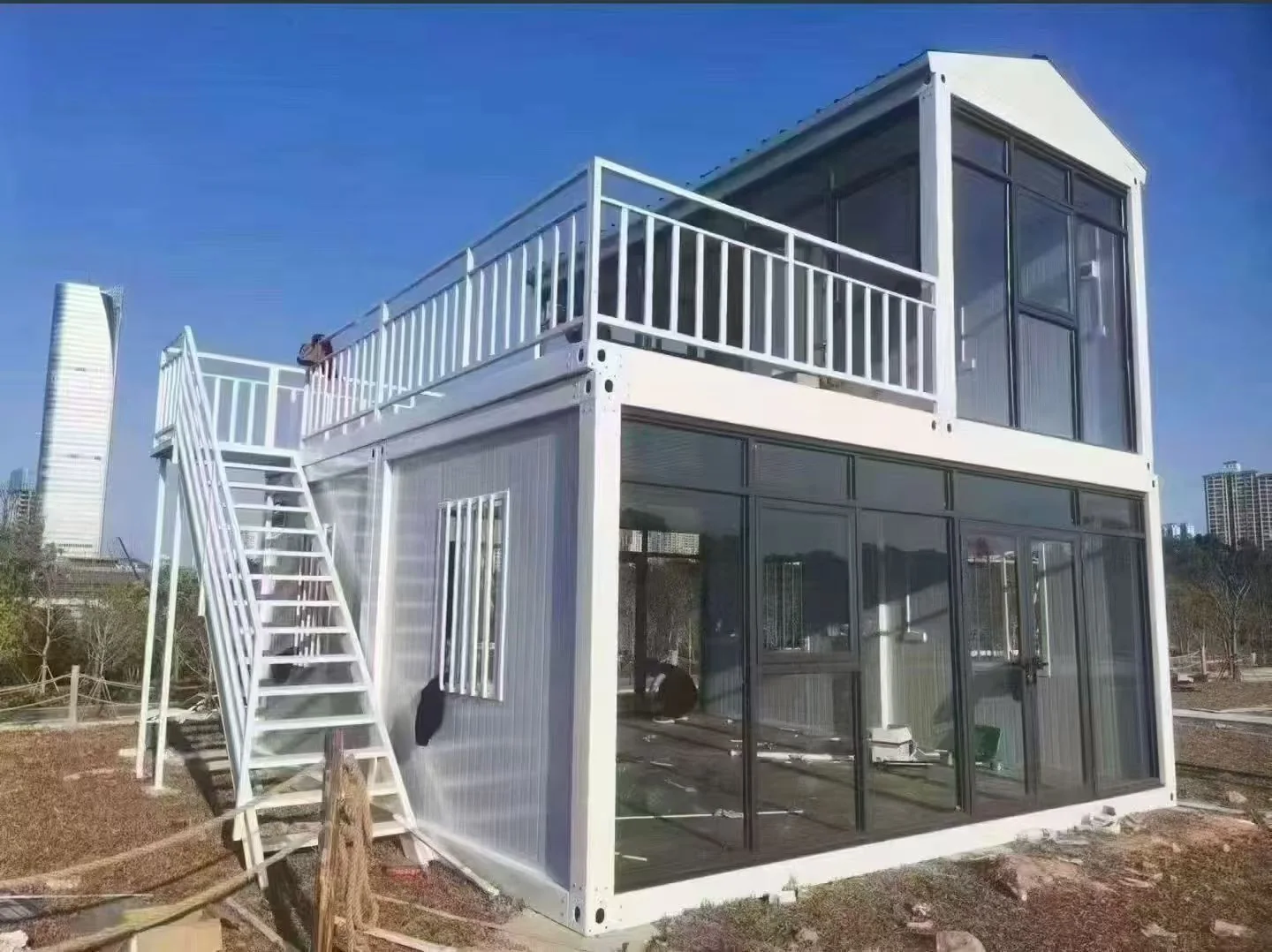 Two-storey office module with stairs