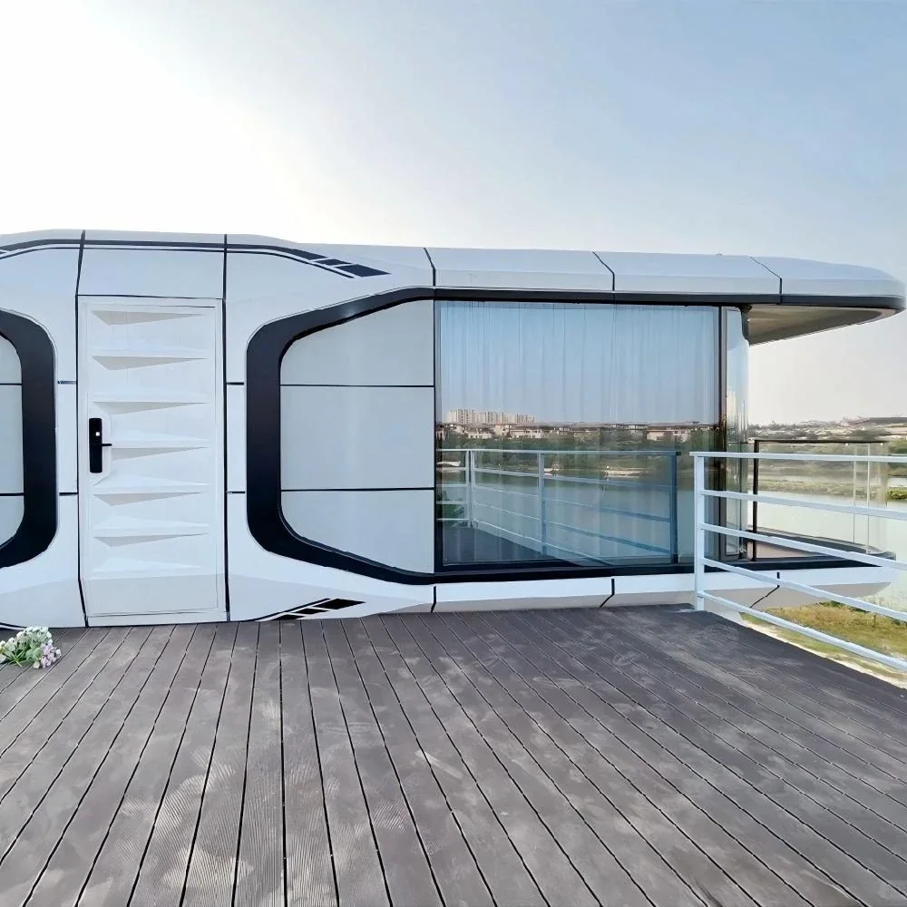 Space capsule with panoramic deck