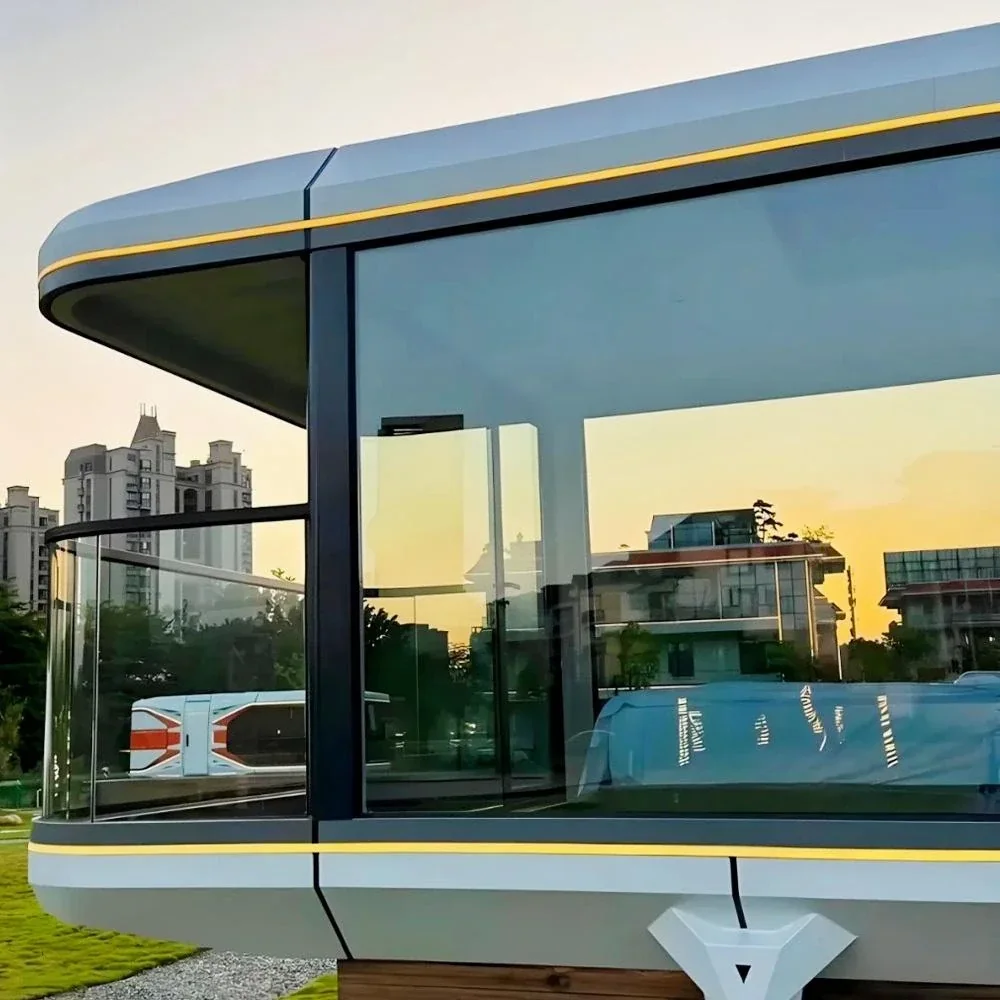Space capsule panoramic glass facade